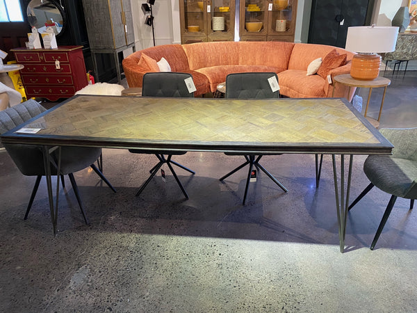 CANEI DINING TABLE