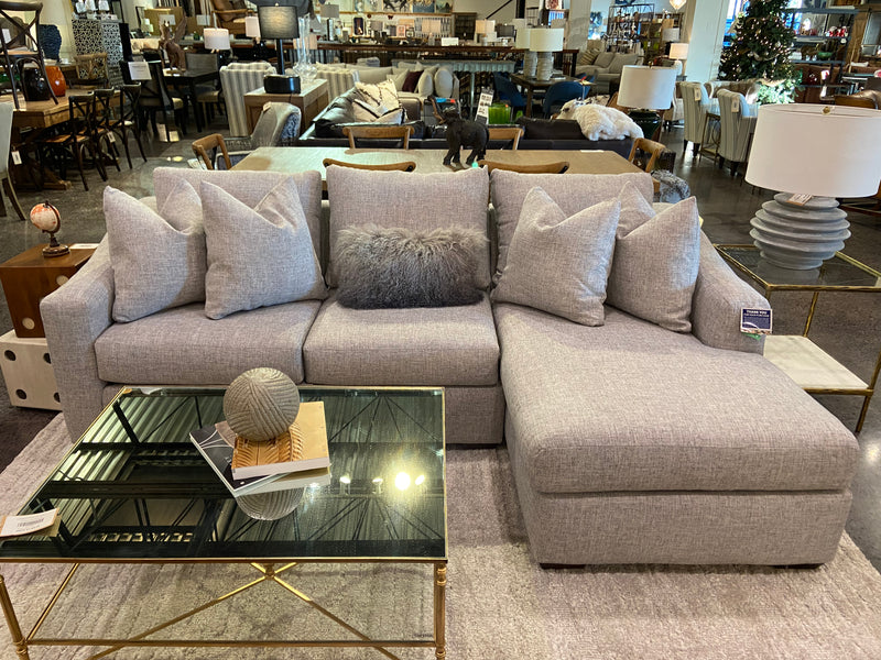 DEMI SECTIONAL W/ CHAISE