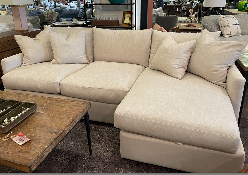 Everly sectional outlet