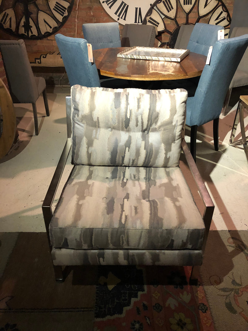 AMY METAL ACCENT CHAIR