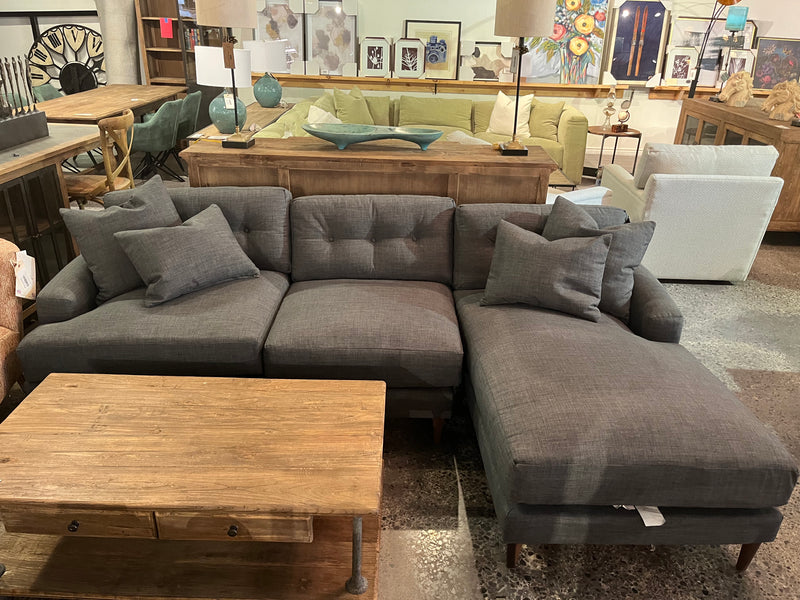 HARLEY SECTIONAL W/ CHAISE BY JONATHON LOUIS
